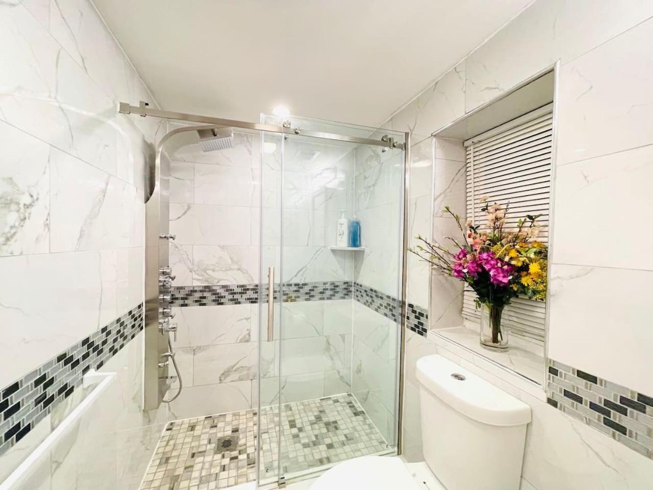 Downtown Hall Near Kimmel Center 2bd Philadelphia