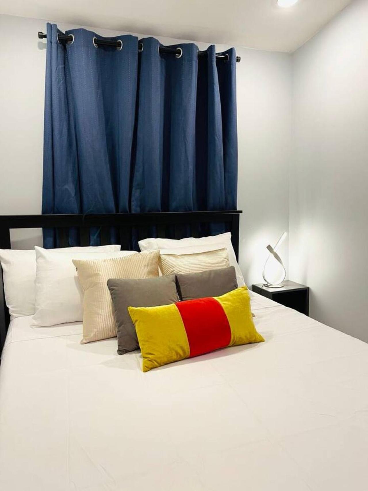 Apartment Downtown Hall Near Kimmel Center 2bd