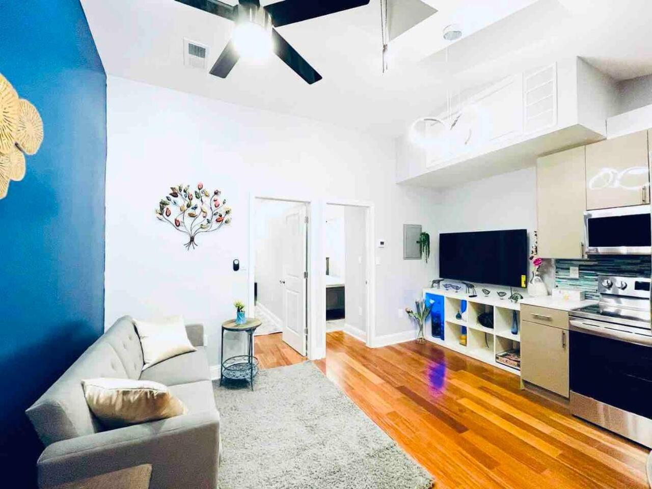 Apartment Downtown Hall Near Kimmel Center 2bd Philadelphia